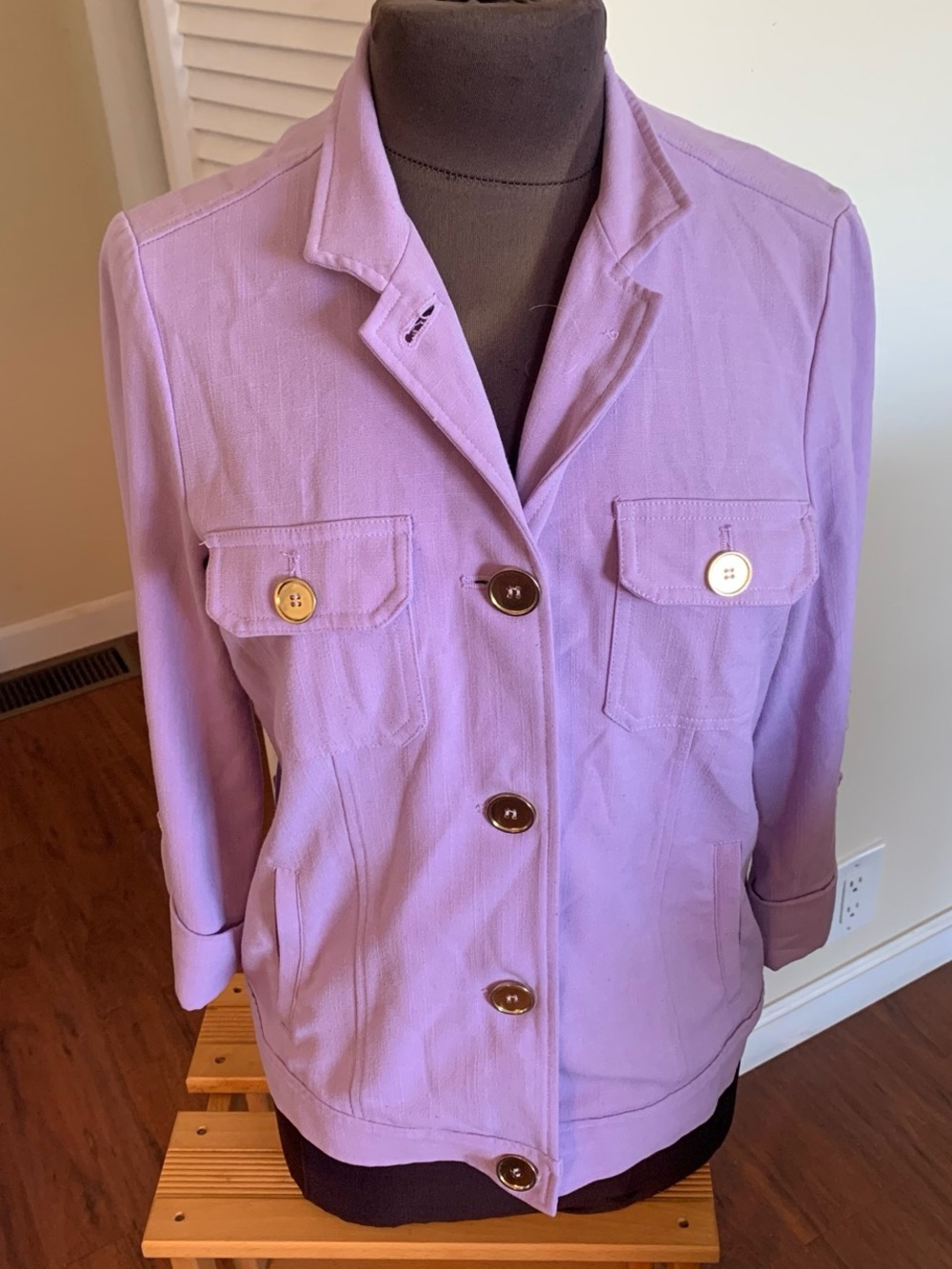 Women’s Lavender Tailored Button-Front Blazer